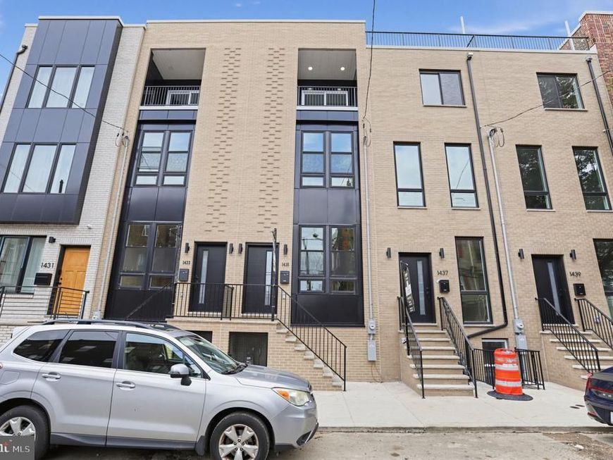 1435 S 8th Street, Philadelphia, PA 19147 Main Photo