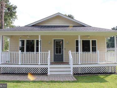 41 MOUNT VERNON DRIVE, COLONIAL BEACH, VA 22443