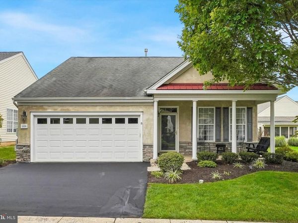 1124 STERLING STREET, WARWICK, PA 18974