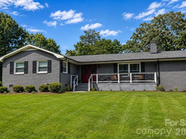1900 W Laporte Drive, Charlotte, NC 28216