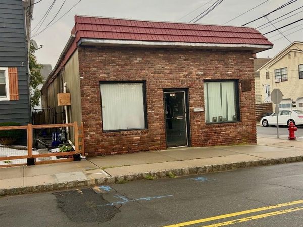 296 Pershing Avenue , Carteret, NJ 07008