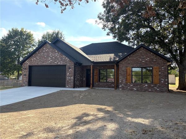 555 Lincoln Avenue , Lincoln, AR 72744