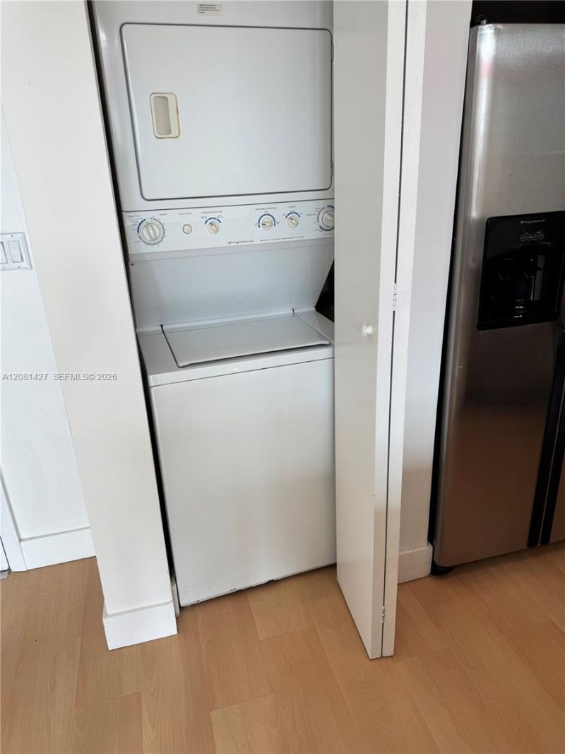 350 NE 24th St, Unit 407, Miami, FL 33137 Photo
