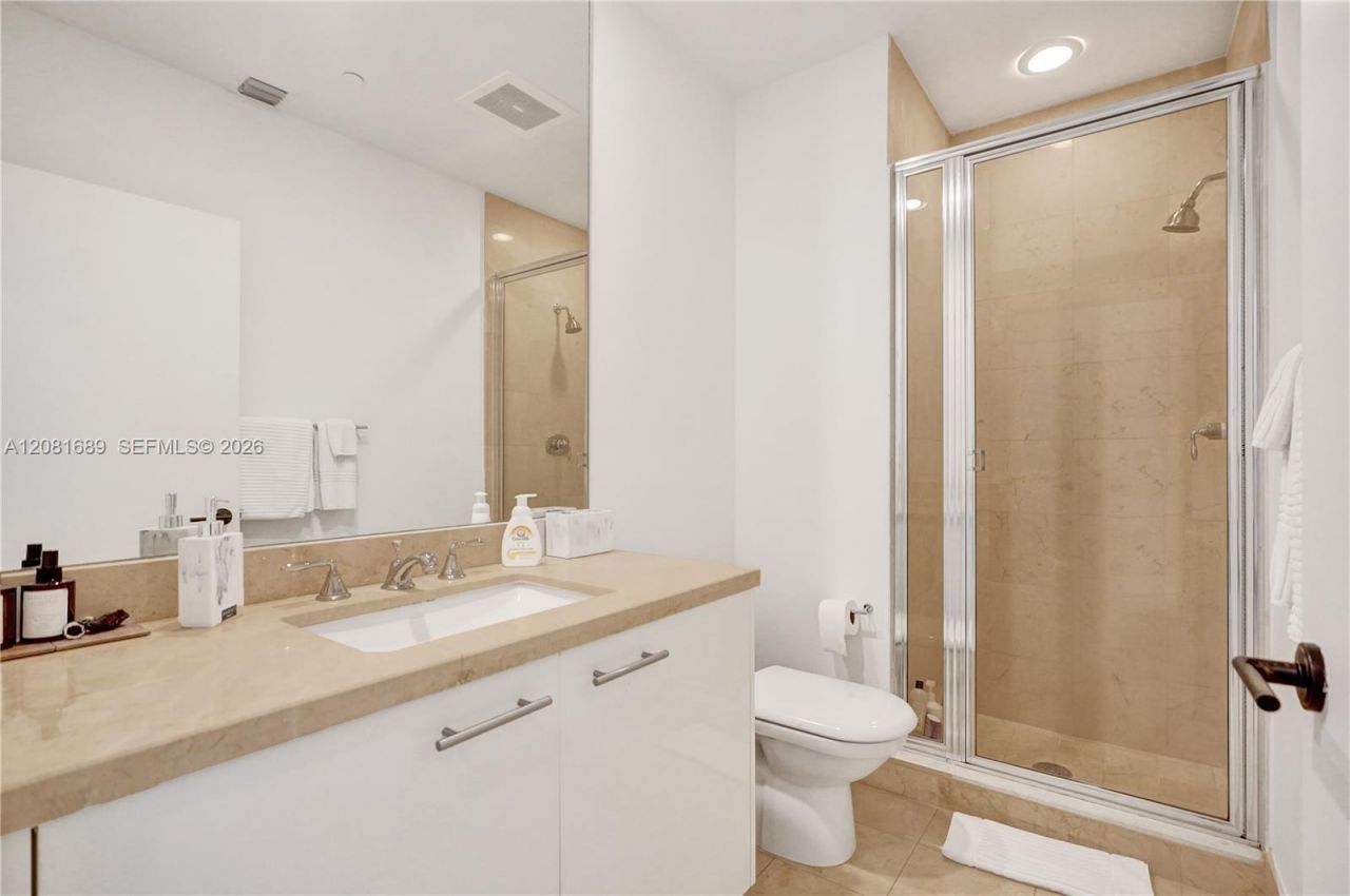 6799 Collins Ave, Unit 201, Miami Beach, FL 33141 Photo
