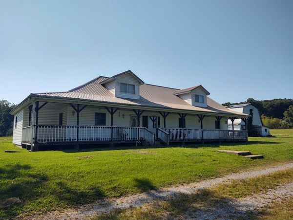 7020 Buncombe Road , Buncombe, IL 62912
