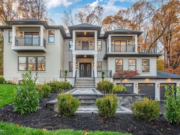 24 Cliffside Dr, Livingston, NJ 07039