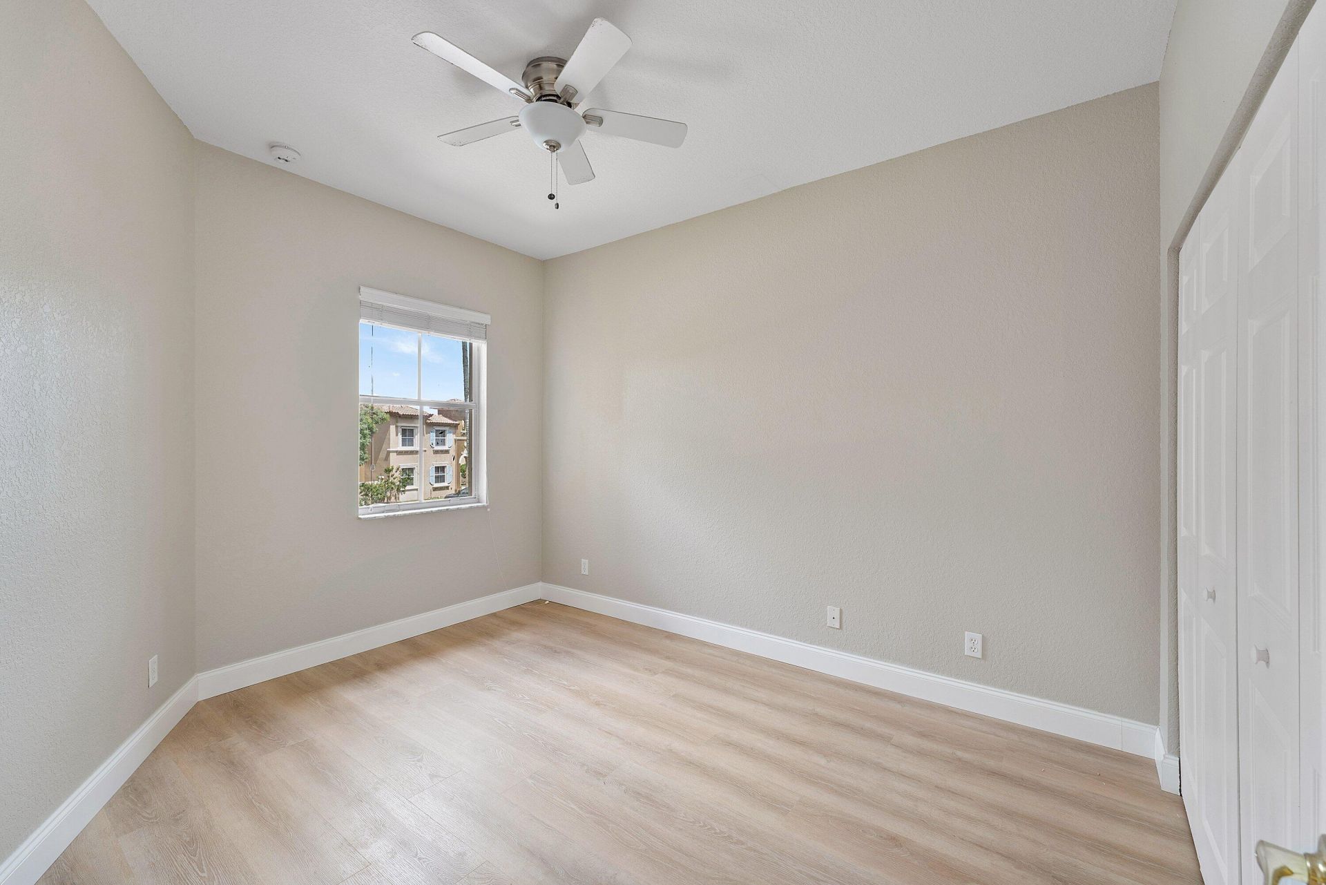 2896 Hidden Hills Road, Unit 1002, West Palm Beach, FL 33411 Photo