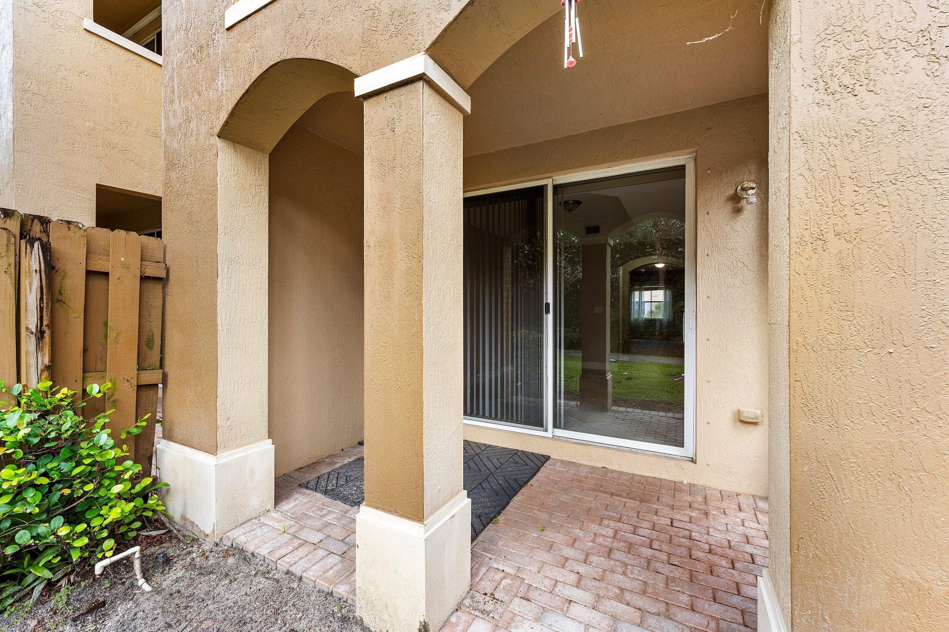 2896 Hidden Hills Road, Unit 1002, West Palm Beach, FL 33411 Photo