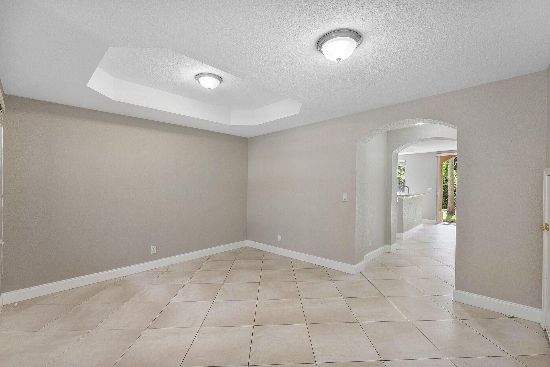 2896 Hidden Hills Road, Unit 1002, West Palm Beach, FL 33411 Photo