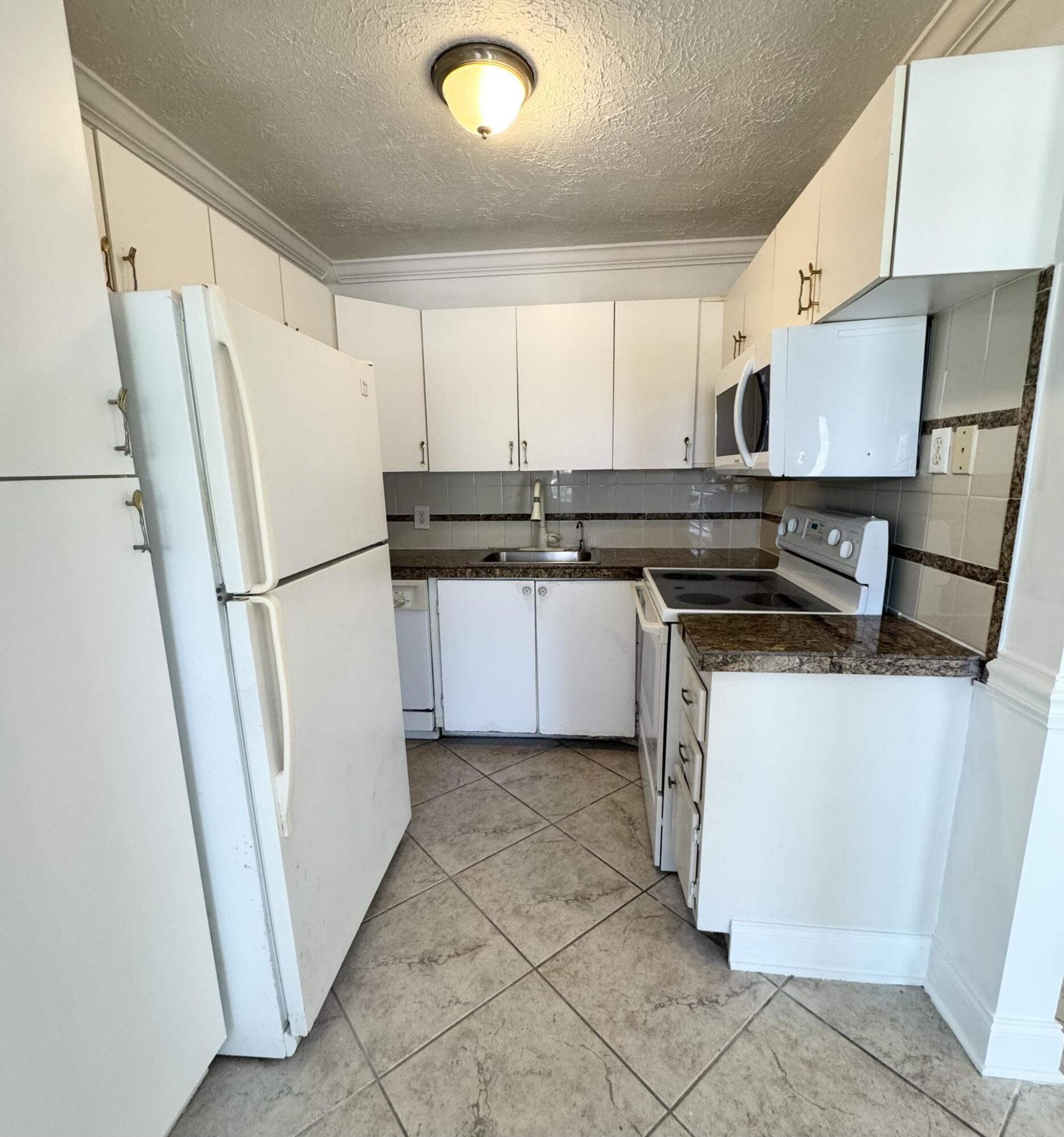 218 Kent M, Unit M, West Palm Beach, FL 33417 Photo