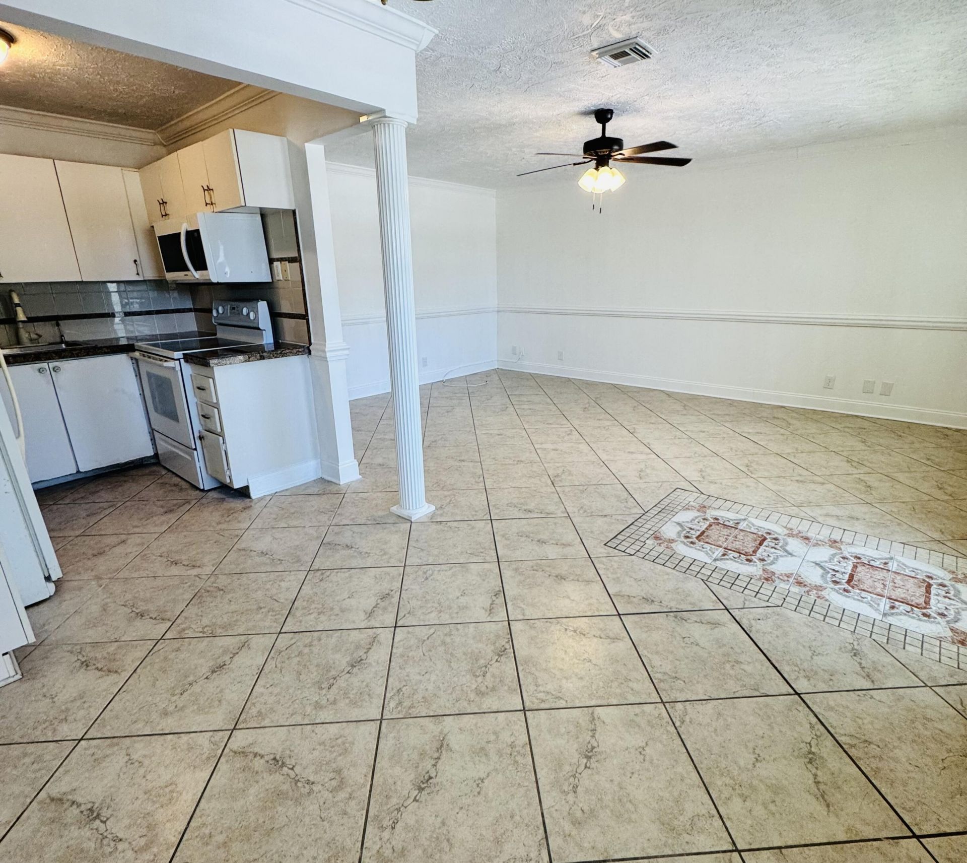 218 Kent M, Unit M, West Palm Beach, FL 33417 Photo