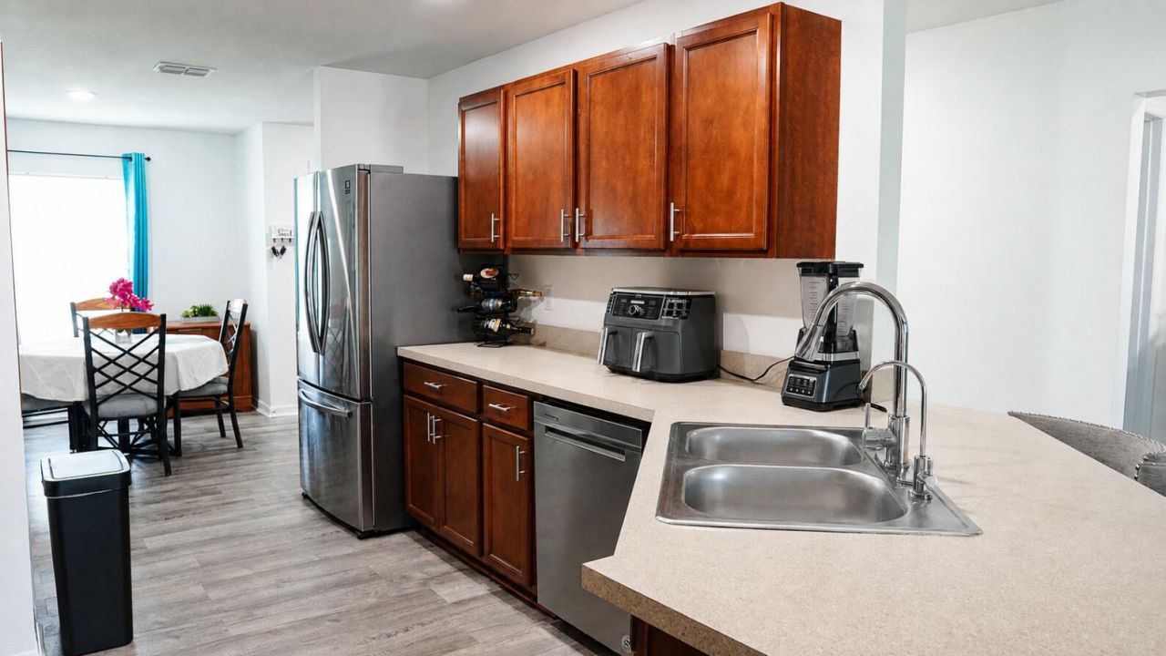 1921 SE Joyner Circle, Port Saint Lucie, FL 34952 Photo