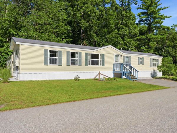 18 Parker Avenue, Raymond, NH 03077