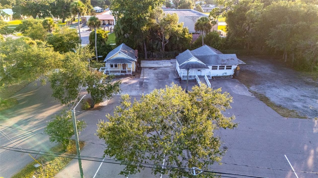 1042 N Dixie Freeway, New Smyrna Beach, FL 32168 Photo
