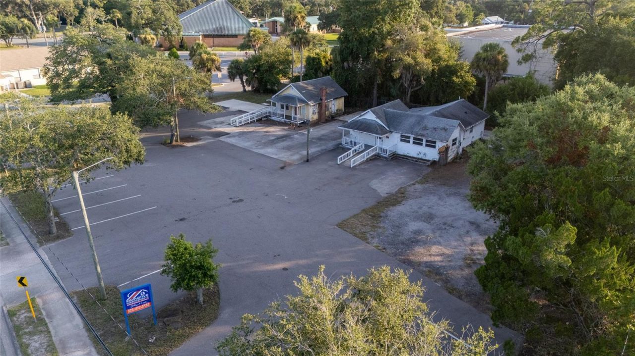 1042 N Dixie Freeway , New Smyrna Beach, FL 32168 Photo