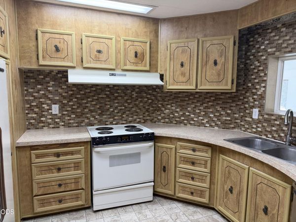 17875 Old Wood Road, Bend, OR 97707