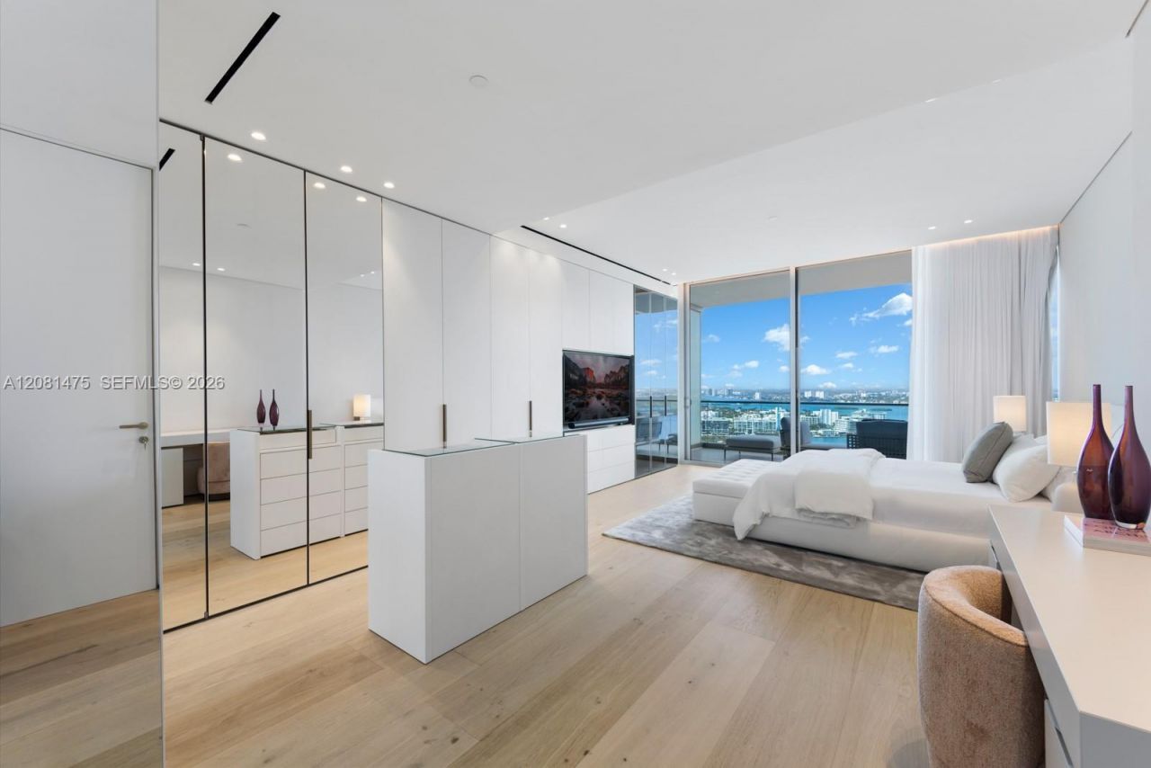 10203 Collins Ave, Unit LPH 2701, Bal Harbour, FL 33154 Photo