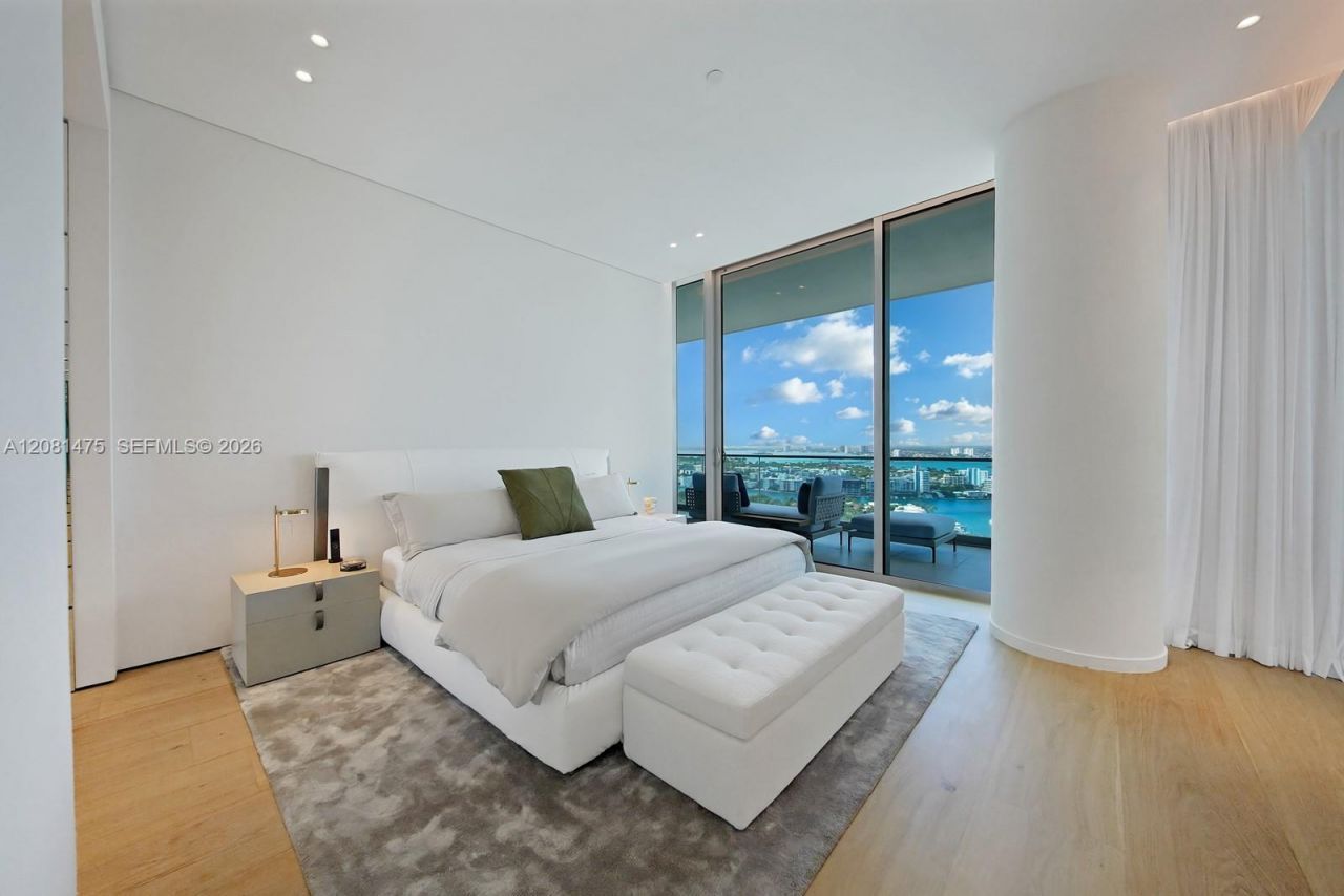 10203 Collins Ave, Unit LPH 2701, Bal Harbour, FL 33154 Photo