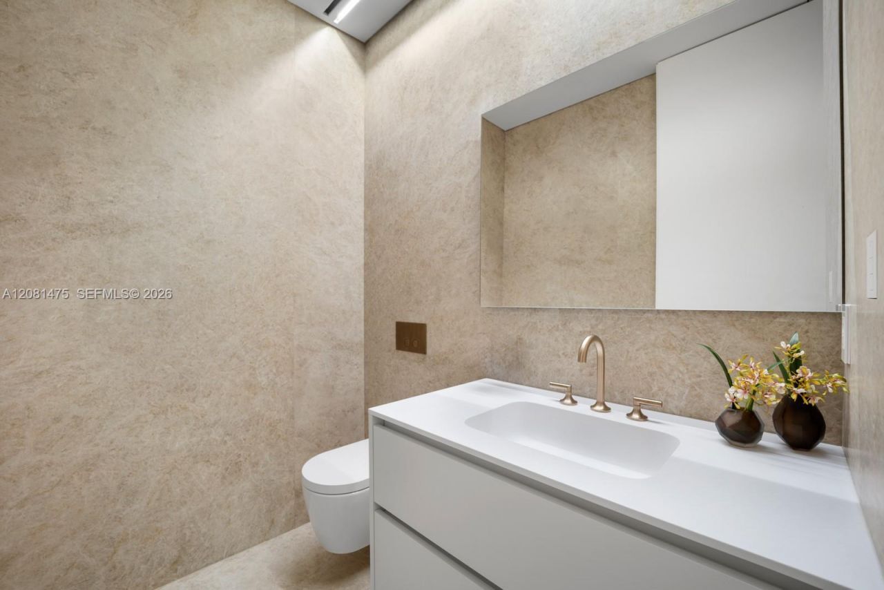 10203 Collins Ave, Unit LPH 2701, Bal Harbour, FL 33154 Photo