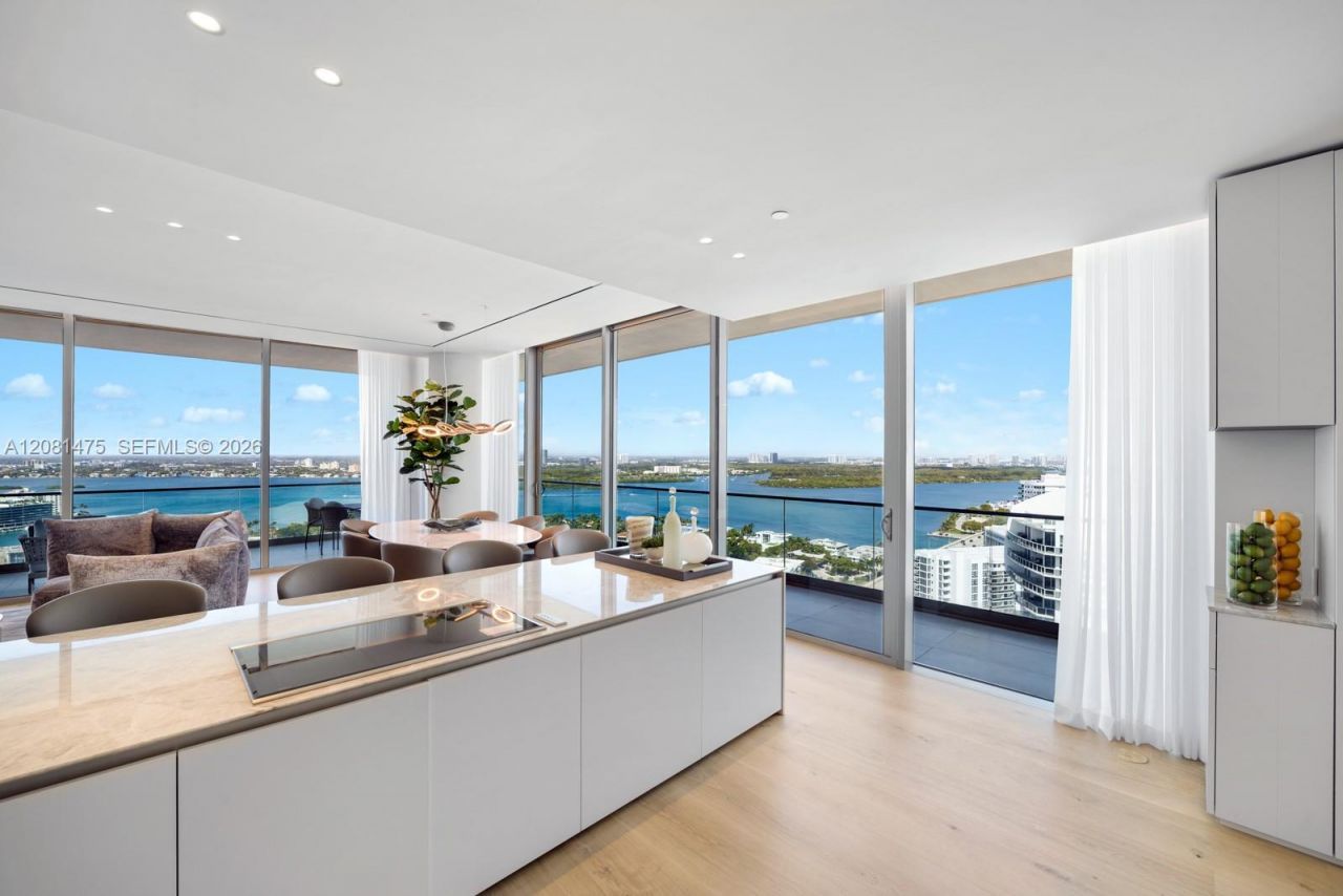 10203 Collins Ave, Unit LPH 2701, Bal Harbour, FL 33154 Photo