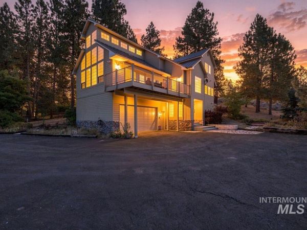 1610 Pine Lake Ranch Drive, Cascade, ID 83611
