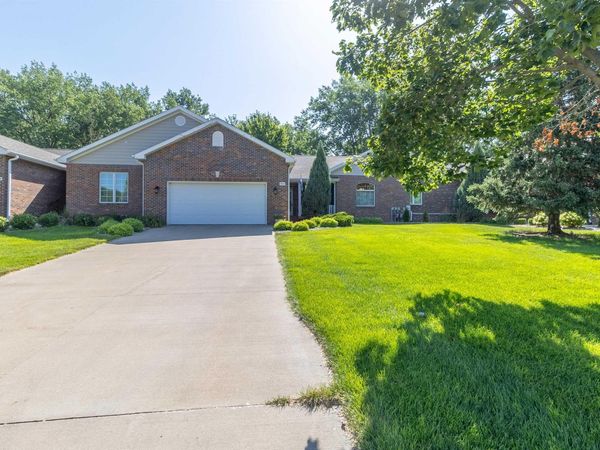 924 Willow Drive, Dakota Dunes, SD 00000