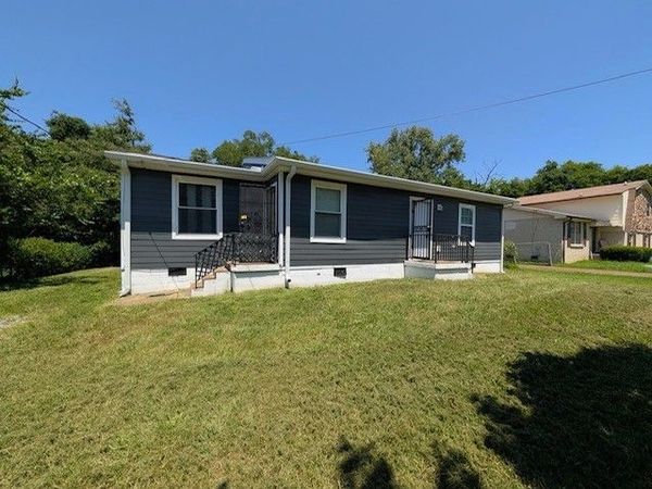 640 Rowan Dr , Nashville, TN 37207