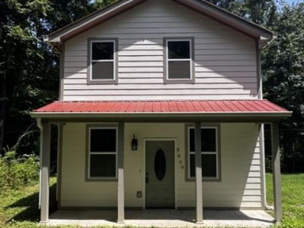 8668 Poplar Creek Rd, Nashville, TN 37221