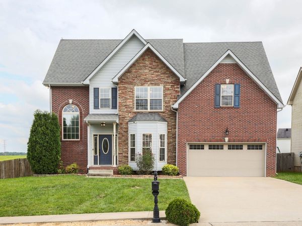 2997 Brewster Dr, Clarksville, TN 37042