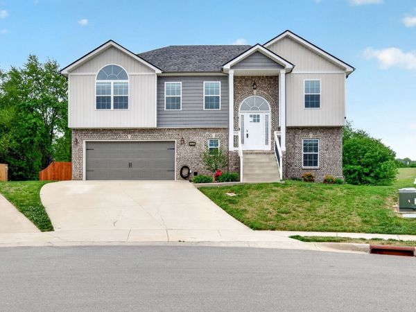 509 Wingfield Ct, Clarksville, TN 37043