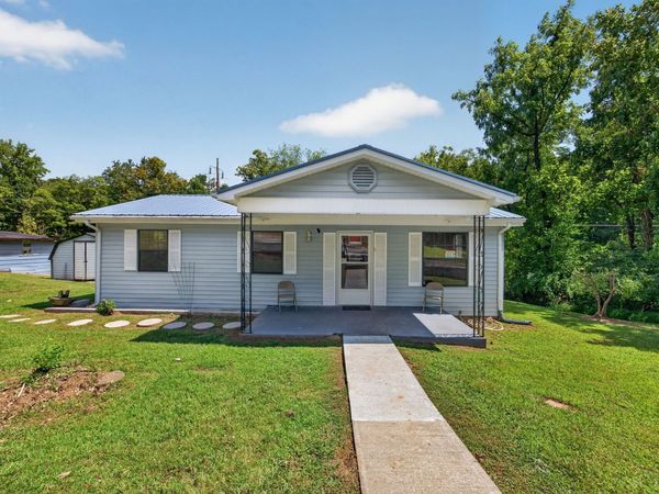 100 Hunter Ave , Cookeville, TN 38501