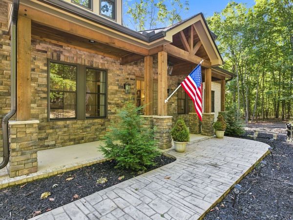 2186 Cooleys Rift Blvd , Monteagle, TN 37356