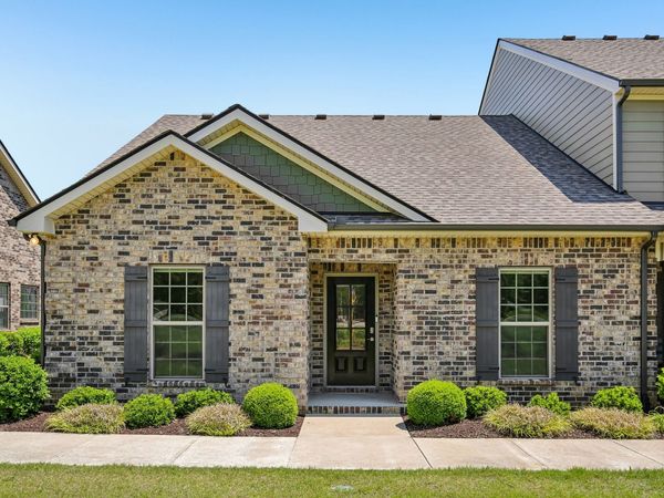 5624 Maples Retreat Dr , Murfreesboro, TN 37127