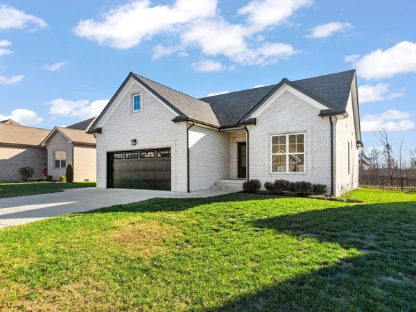 824 Brown Swiss Ct , Clarksville, TN 37043