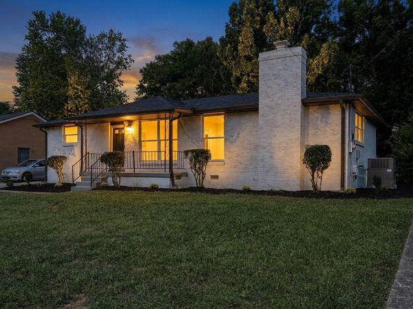 3865 Augusta Dr, Nashville, TN 37207
