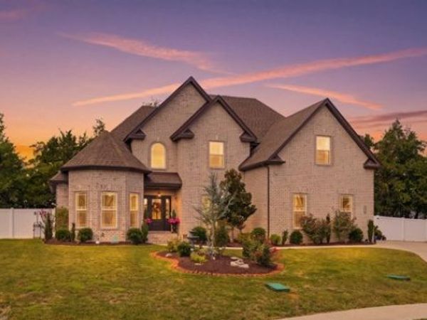 5406 Vermillion Ct, Christiana, TN 37037