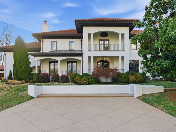 4301 Esteswood Dr , Nashville, TN 37215