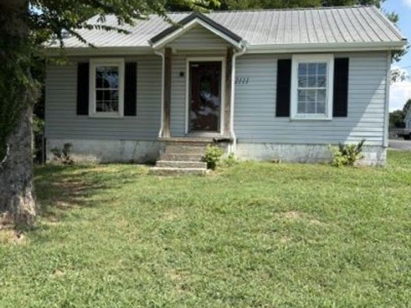 2111 Highland Ave , Columbia, TN 38401