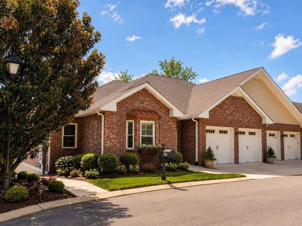 800 Cedarstone Way , Nashville, TN 37214