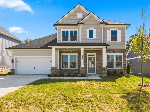 838 Drivers Cir, Columbia, TN 38401