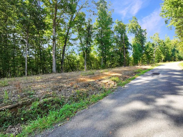 8 Selph Rd , Stewart, TN 37175