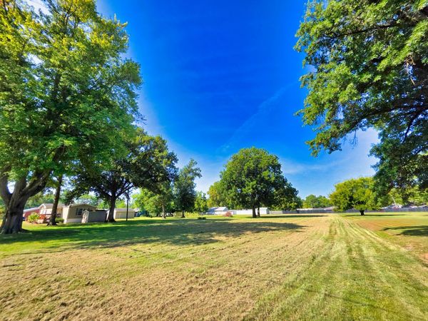342 S Elm Street , Flora, IL 62839