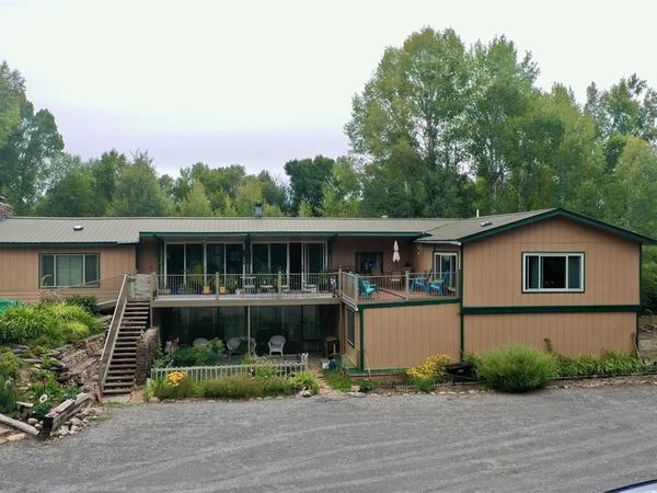 572 Camino Del Rio, Gunnison, CO 81230