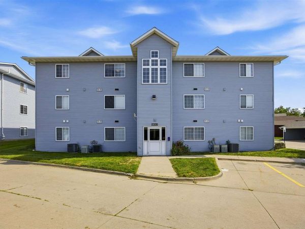 930B Boston Way, Unit 1, Coralville, IA 52241