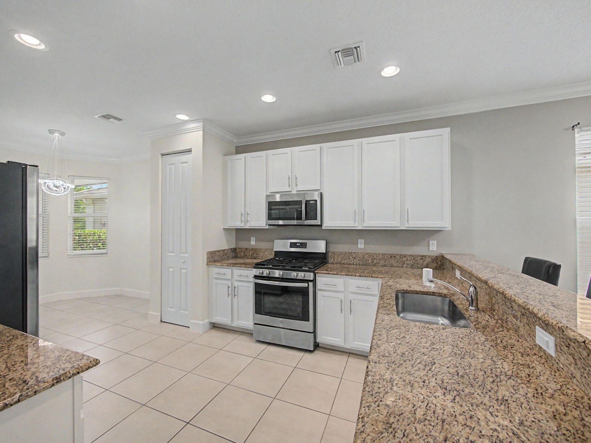 11826 SW Brighton Falls Drive, Port Saint Lucie, FL 34987 Photo