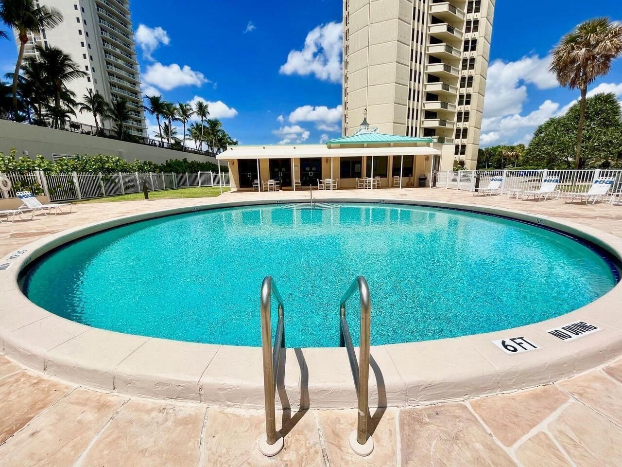 2800 N Ocean Drive, Unit B-2D, Singer Island, FL 33404 Photo