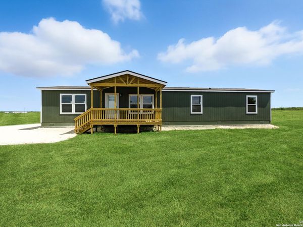 2715 FM 1332, Jourdanton, TX 78026