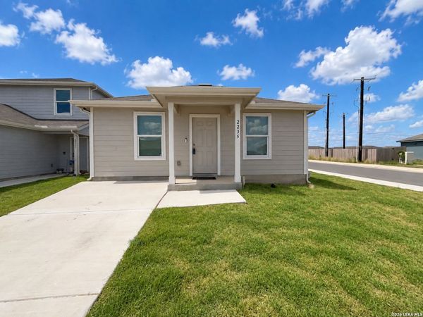 2235 Camellia Rose, St Hedwig, TX 78109