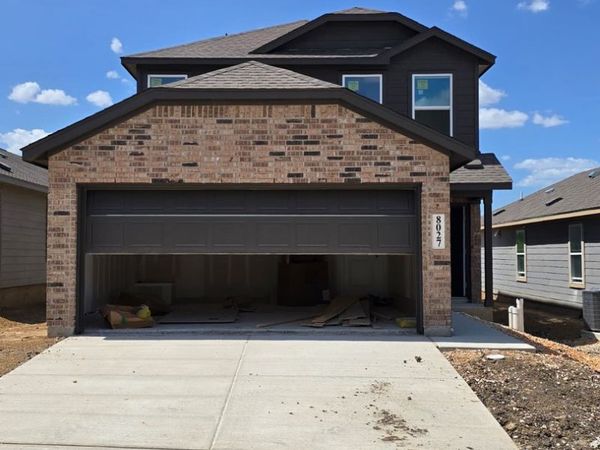 8027 BIGGIO LN, Converse, TX 78109