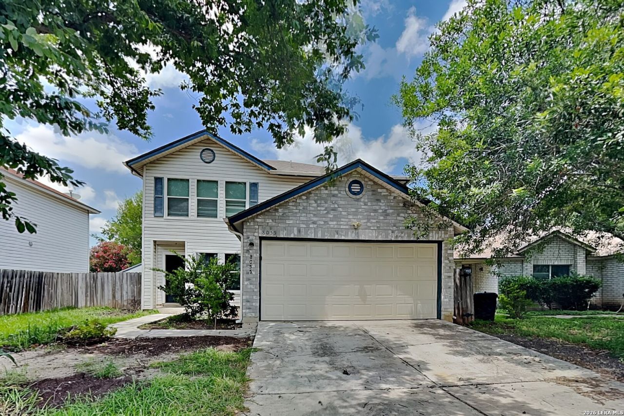 8055 Chestnut Cedar Dr, Converse, TX 78109 Main Photo